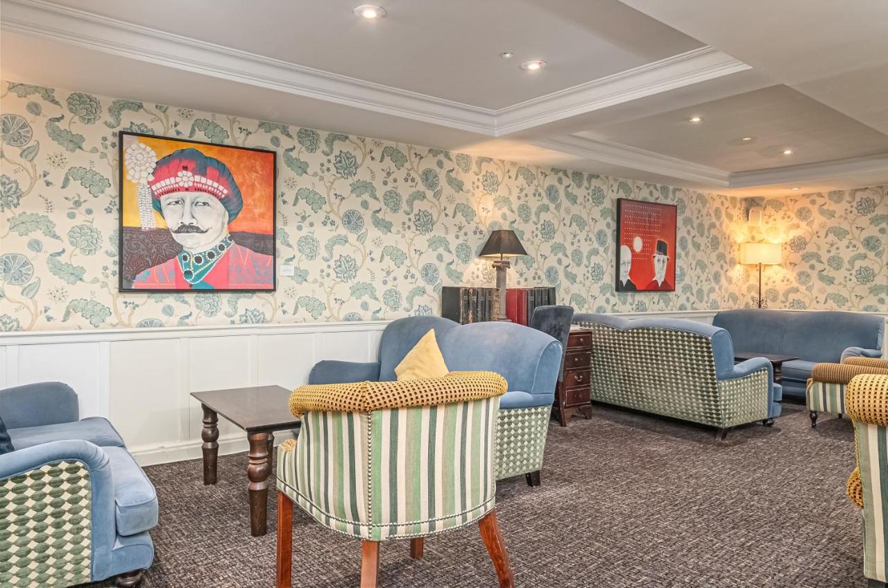Mercure Salisbury White Hart Hotel & Apartments Exterior photo