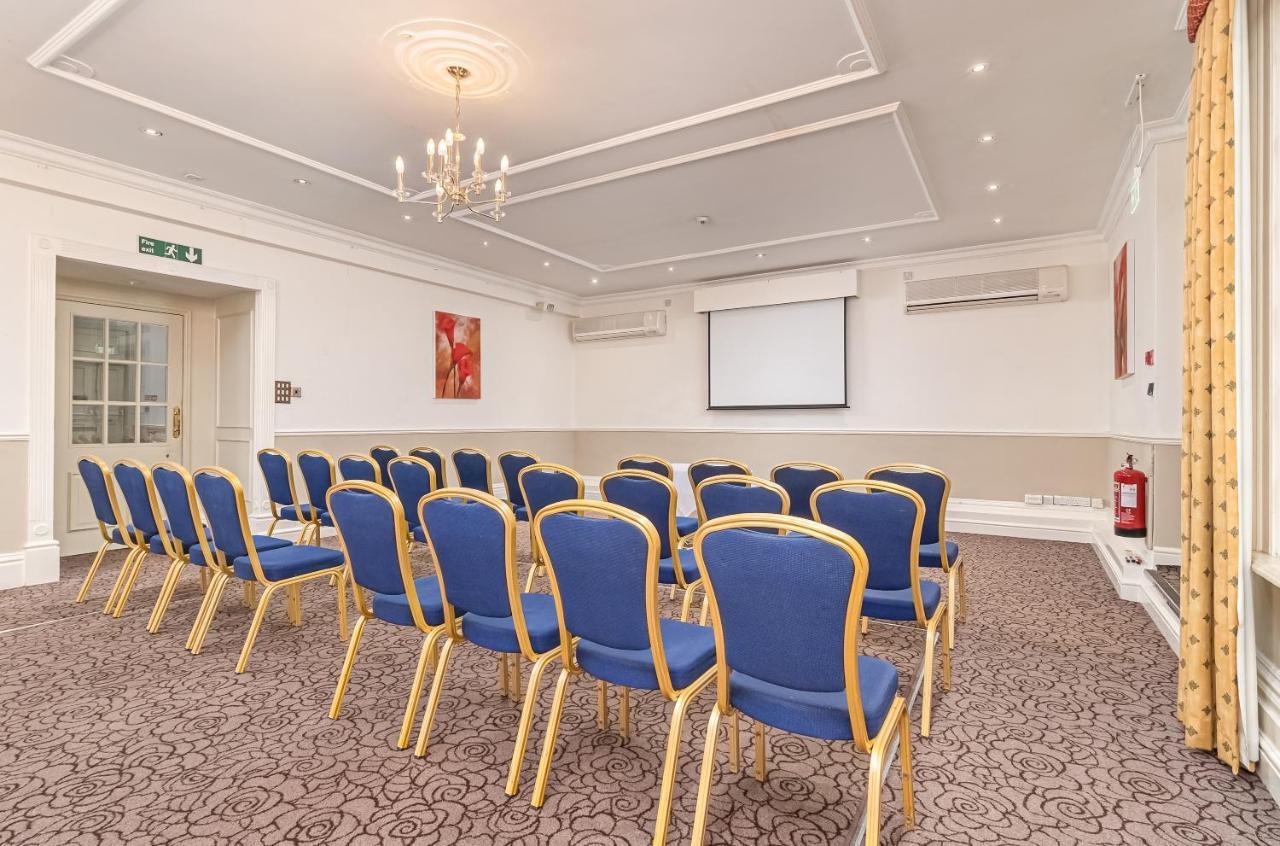 Mercure Salisbury White Hart Hotel & Apartments Exterior photo