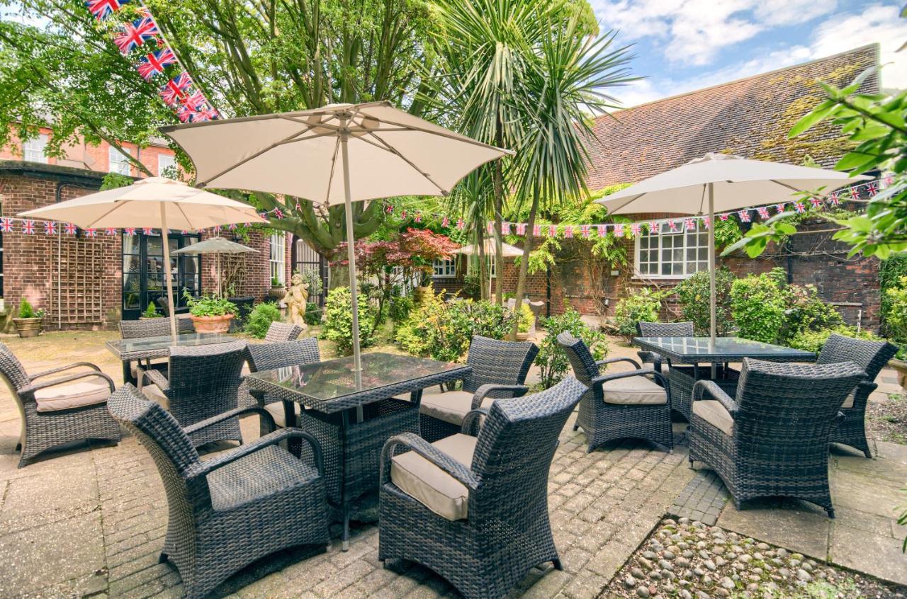 Mercure Salisbury White Hart Hotel & Apartments Exterior photo