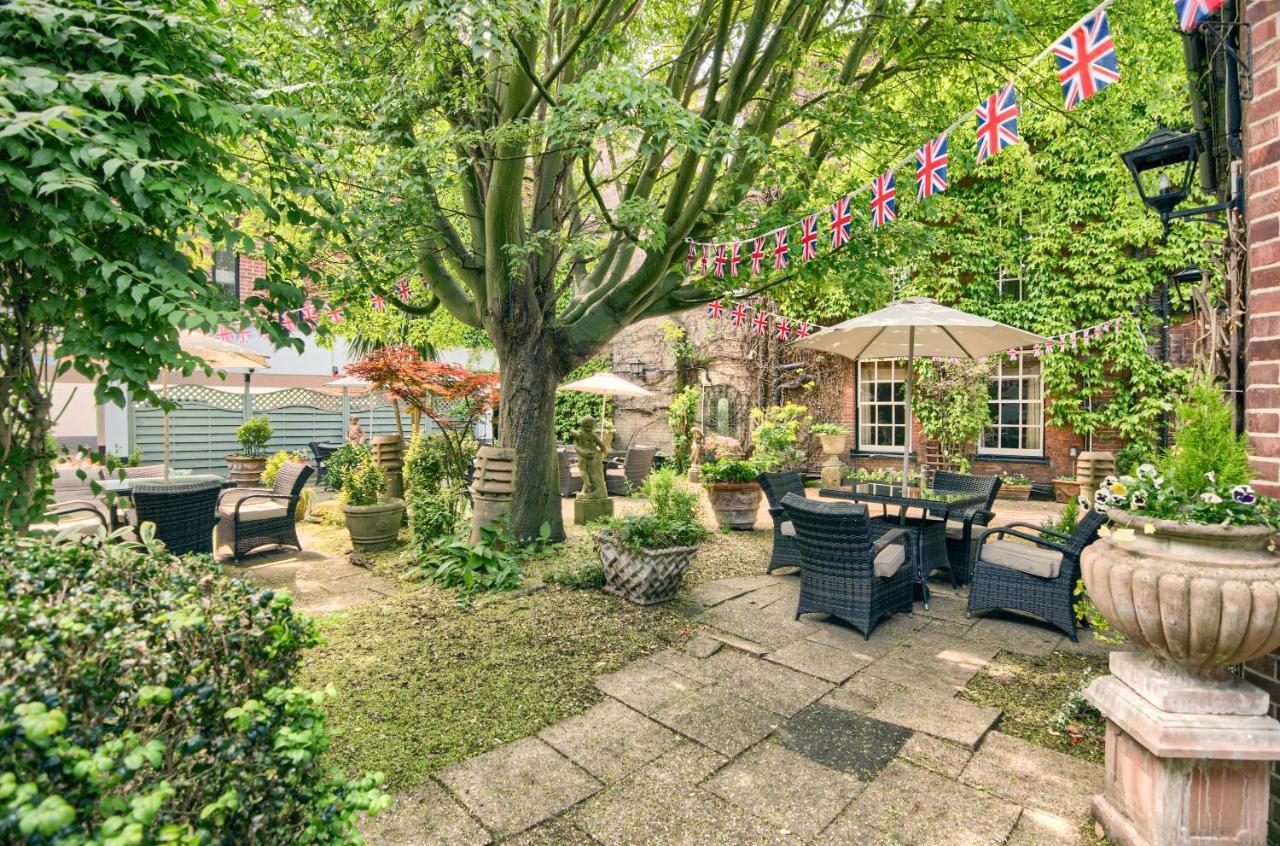 Mercure Salisbury White Hart Hotel & Apartments Exterior photo