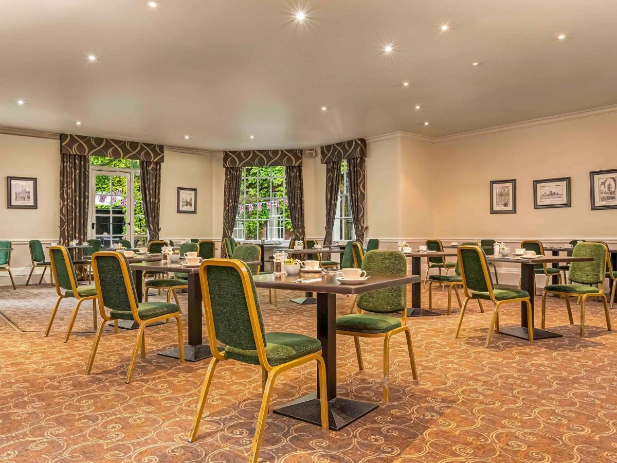 Mercure Salisbury White Hart Hotel & Apartments Exterior photo