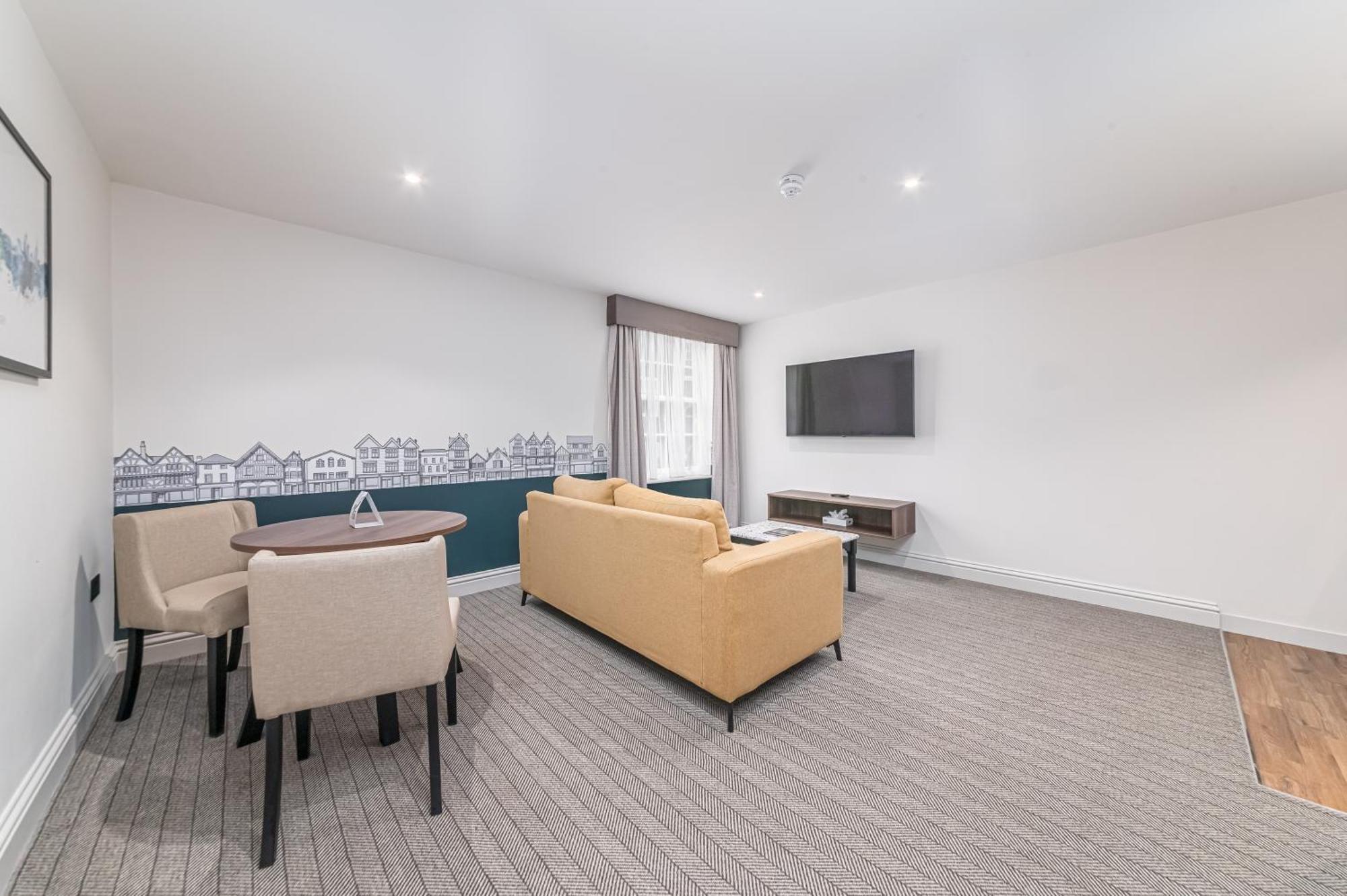 Mercure Salisbury White Hart Hotel & Apartments Exterior photo
