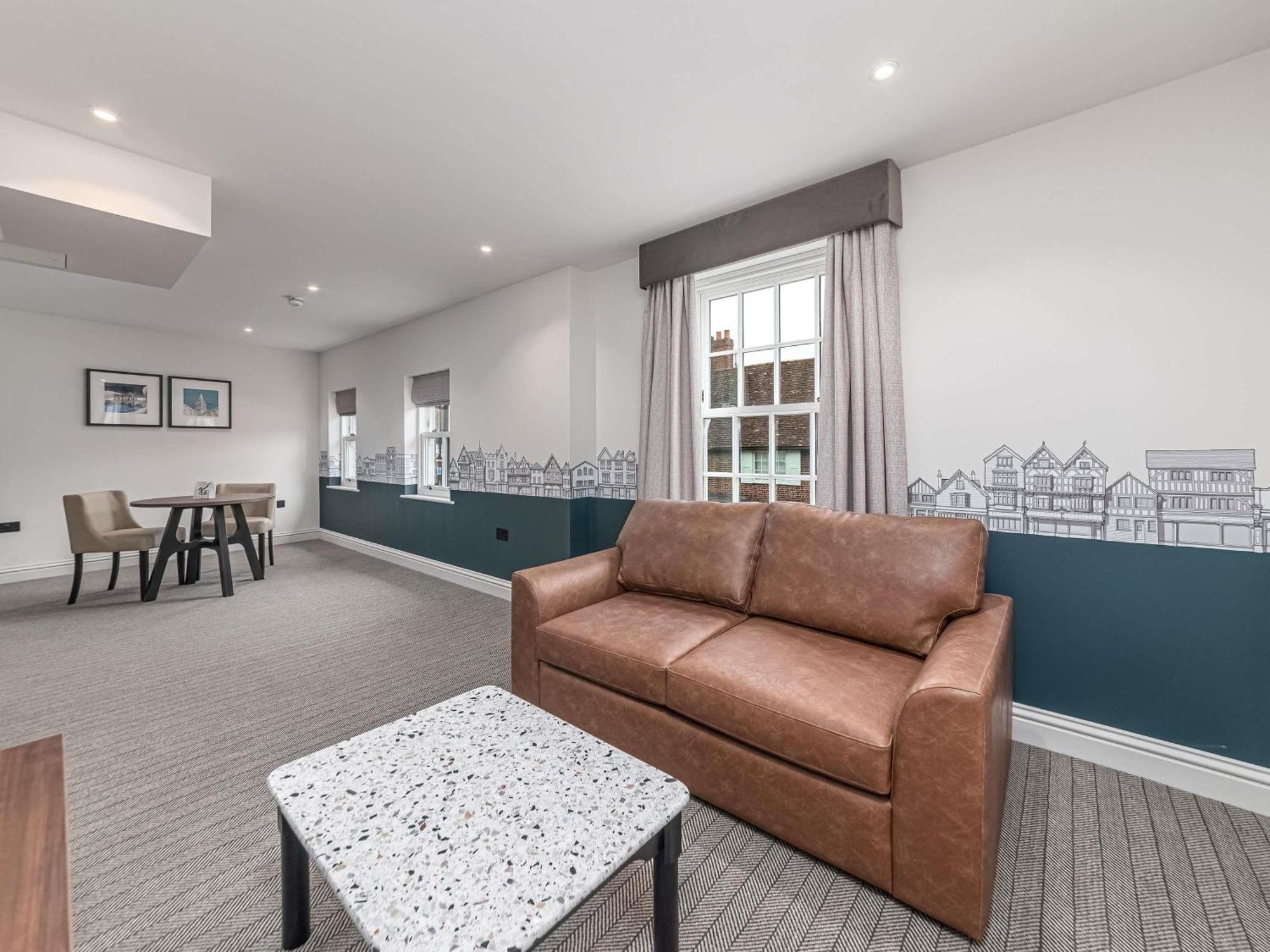Mercure Salisbury White Hart Hotel & Apartments Exterior photo